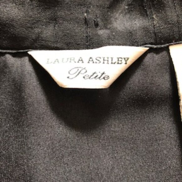 Laura Ashley Beaded Embroidered Silk Blend Jacket Petite Medium Black - Picture 10 of 11